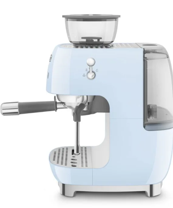 Ekspres do kawy kolbowy z młynkiem SMEG