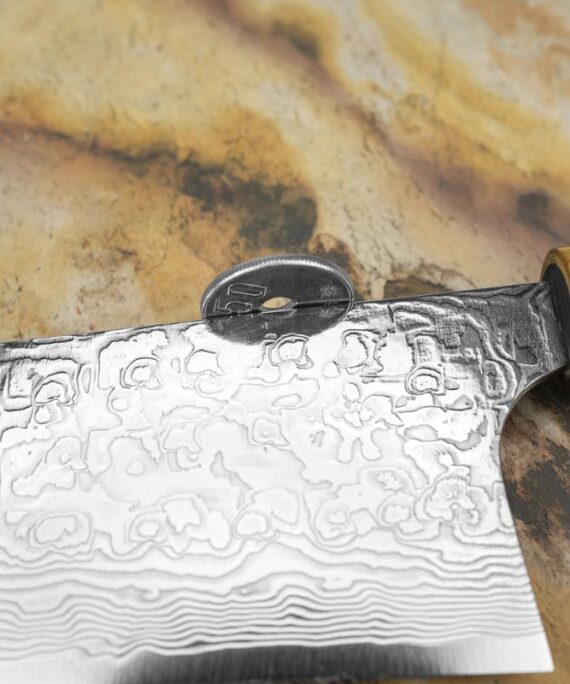 Nóż do mięsa Santoku Takeshi Saji Art Fuji Unique R-2 18 cm + Saya ręcznie kuty