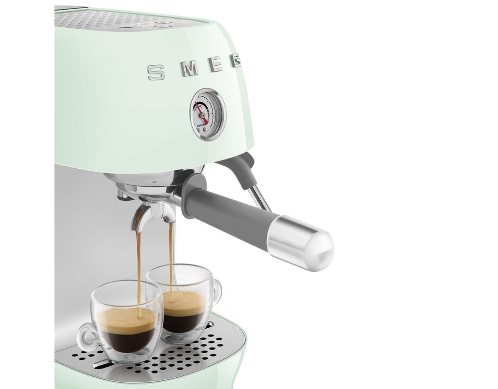 Ekspres do kawy kolbowy Smeg 50's Style ECF03PGEU pastelowa zieleń