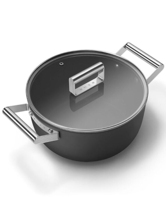 Garnek Smeg