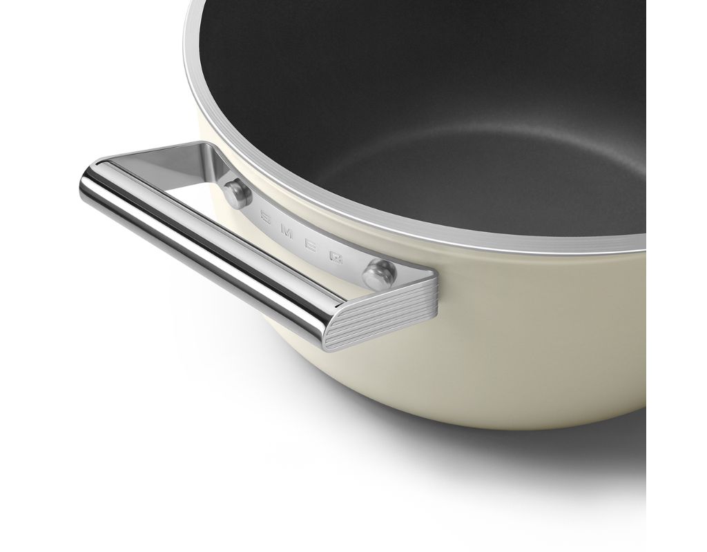 Garnek Smeg